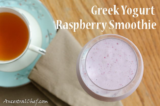greek yogurt raspberry smoothie