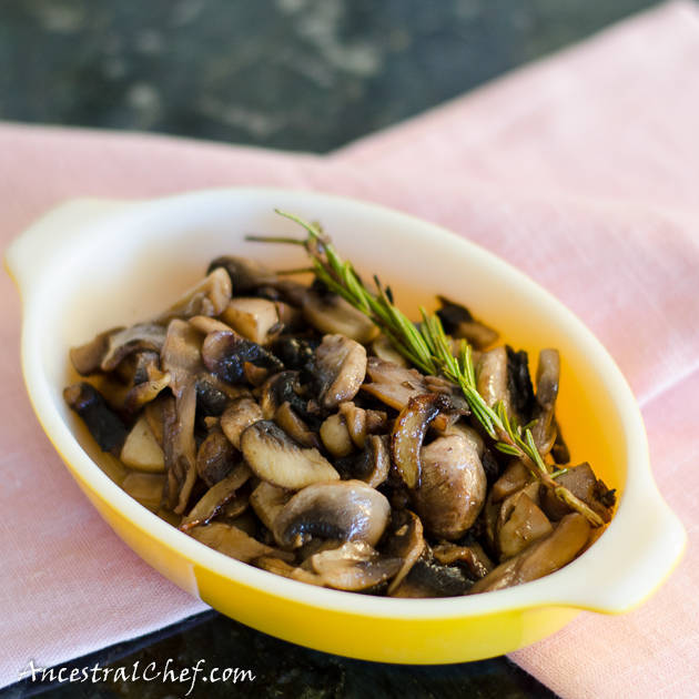 Paleo Mushrooms with Red Wine and Rosemary