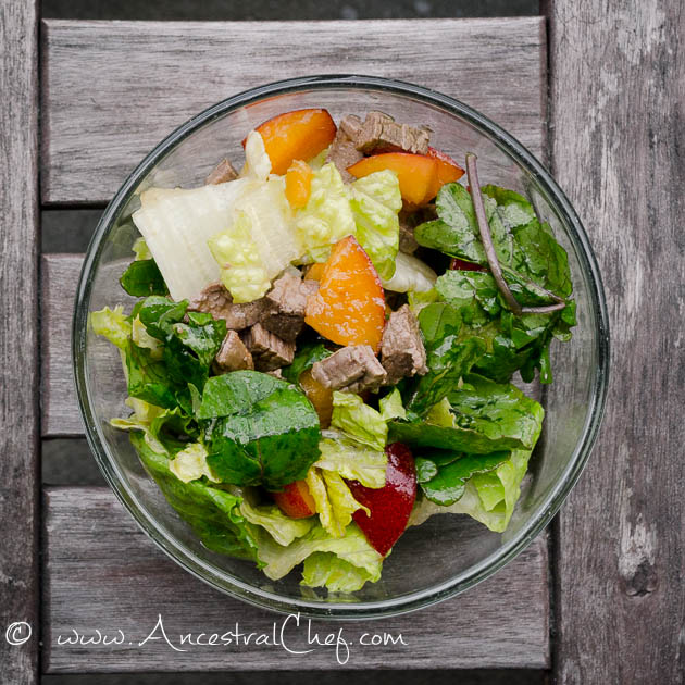 easy paleo steak salad recipe with peaches and balsamic vinegar