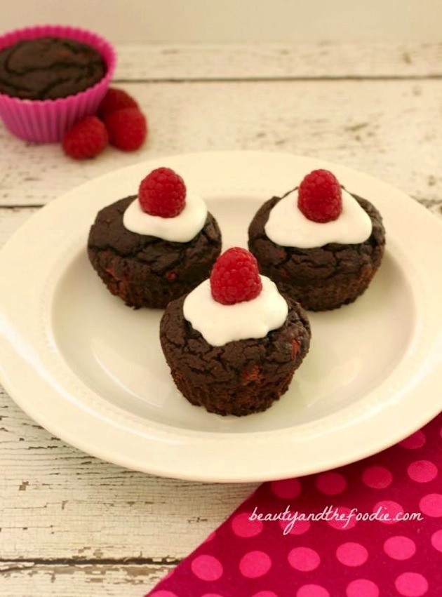 Paleo Cupcakes from Beauty and the Foodie