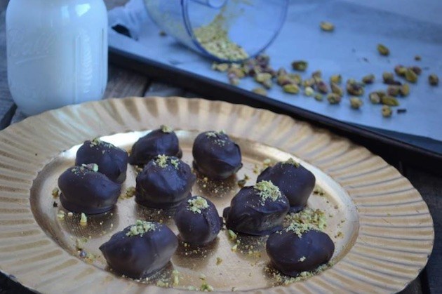 Paleo Chocolate Pistachio Truffles Recipe