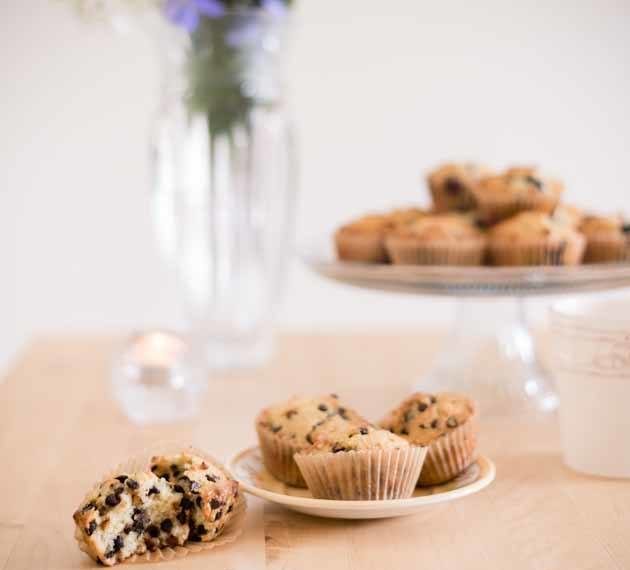 Paleo Chocolate Chip Muffins Recipe #paleo #recipes #gluten-free https://paleoflourish.com/paleo-chocolate-chip-muffins-recipe-gf
