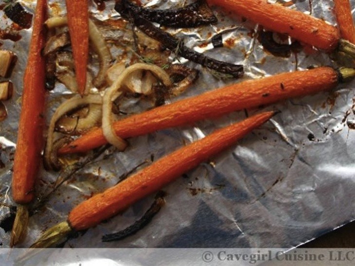 Paleo Roasted Carrot Recipe from Cavegirl Cuisine at https://paleoflourish.com/29-of-the-best-paleo-roasted-carrot-recipes