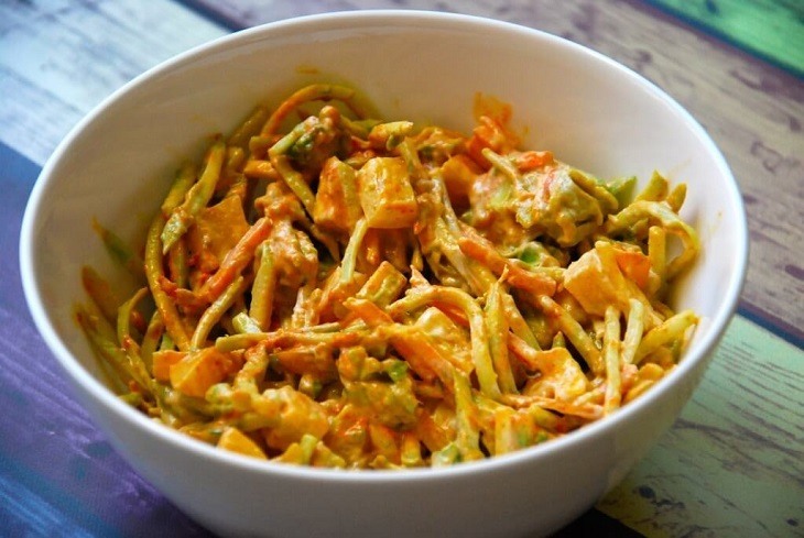 Creamy Red Curry Slaw (Whole30/Paleo)