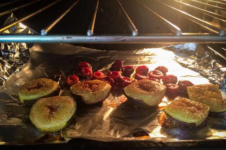 Roasted Figs and Cherries Dessert Recipe [Paleo, AIP] #paleo #aip #recipe https://paleoflourish.com/roasted-figs-cherries-dessert-recipe-paleo-aip