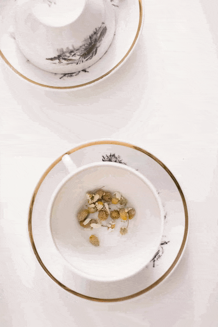 Chamomile Mint Tea Recipe #tea #recipe #herbal https://paleoflourish.com/chamomile-mint-tea-recipe