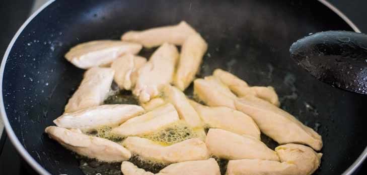 Asian Chicken Wraps with Tahini Tamari Sauce [Paleo, Keto] #paleo #keto #recipes - https://paleoflourish.com/asian-chicken-wraps-recipe