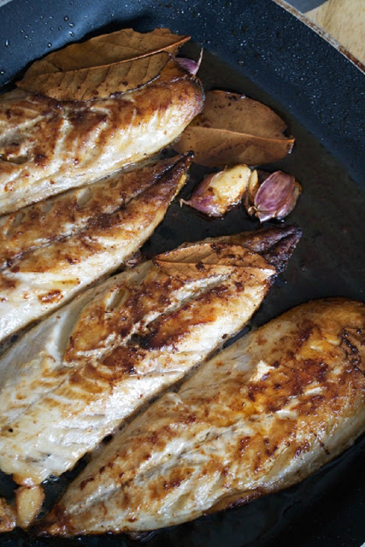 Paleo Fish Recipes #paleo #recipes #fish - https://paleoflourish.com/75-paleo-fish-recipes/