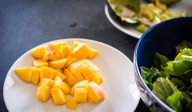 Paleo Avocado Peach Prosciutto Salad Recipe [Paleo] #paleo #recipes - https://paleoflourish.com/paleo-avocado-peach-prosciutto-salad-recipe