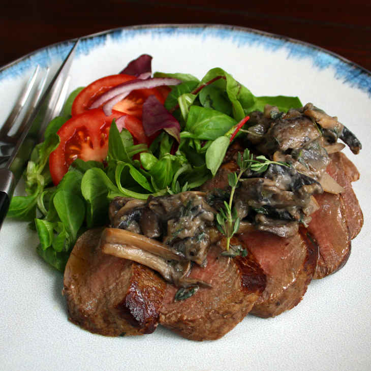Paleo Pan-Fried Steak Recipe with Creamy Mushrooms and Thyme #paleo https://paleoflourish.com/paleo-pan-fried-steak-recipe