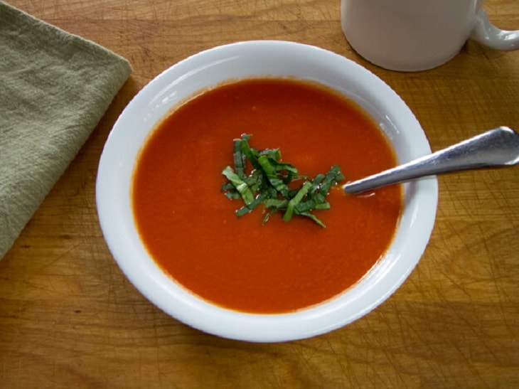 10-minute Paleo Tomato Soup
