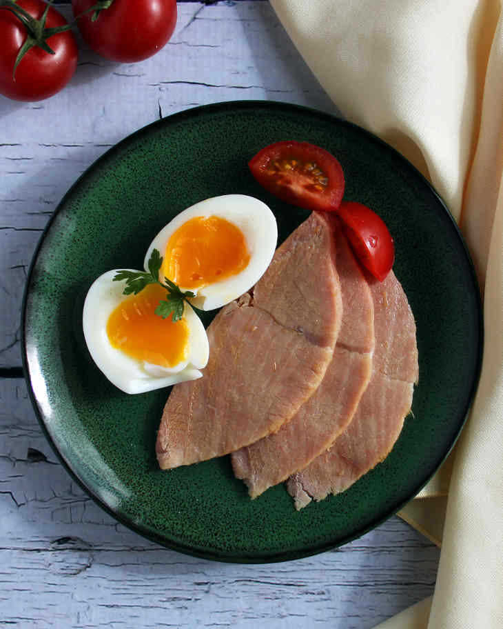 Paleo Homemade Ham Recipe #paleo https://paleoflourish.com/paleo-homemade-ham-recipe