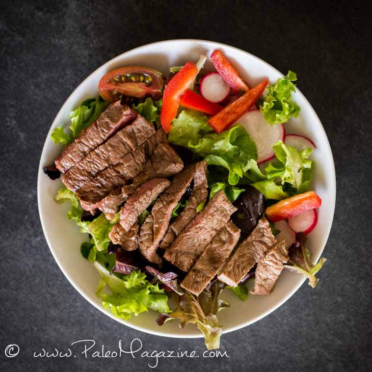 15-Minute Crunchy Steak Salad Recipe