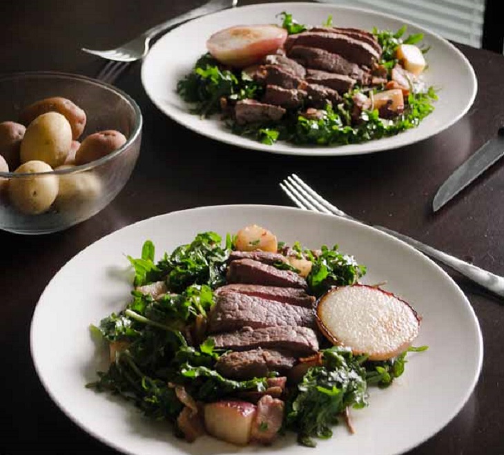 Paleo Steak Salad With Coconut Pan-Fried Peaches