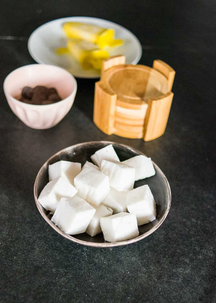 Paleo Marshmallows Recipe #paleo https://paleoflourish.com/paleo-marshmallows-recipe