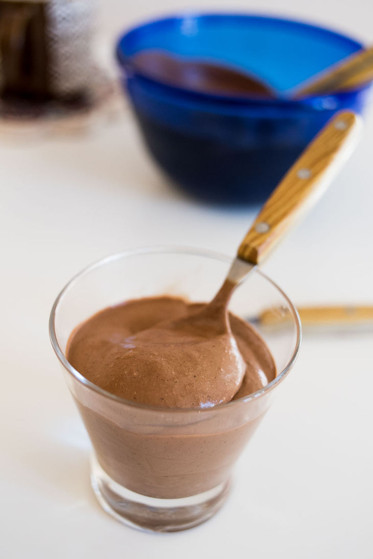 Paleo Chocolate Pudding Recipe #paleo https://paleoflourish.com/paleo-chocolate-pudding-recipe