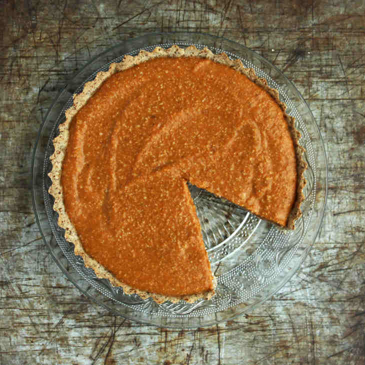 Paleo Pumpkin Pie Recipe #paleo https://paleoflourish.com/paleo-pumpkin-pie-recipe