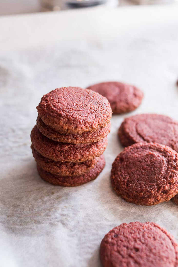 Paleo Red Velvet Cookies #paleo https://paleoflourish.com/paleo-red-velvet-cookies