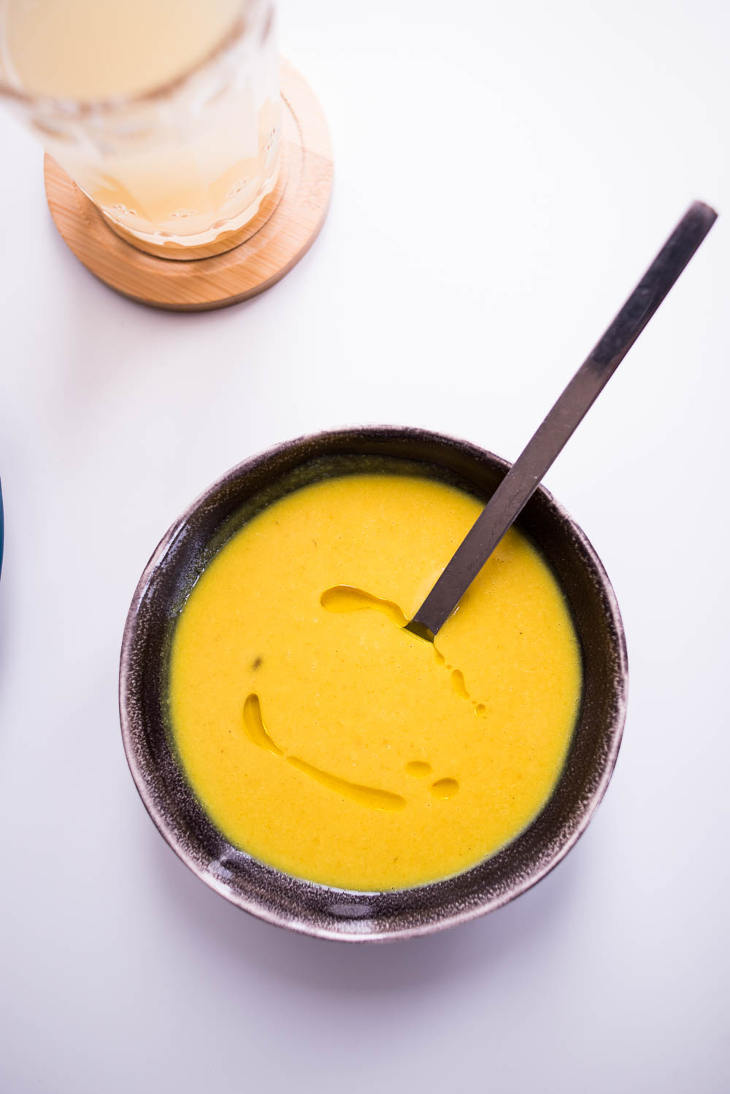Paleo Turmeric Cauliflower Soup Recipe #paleo https://paleoflourish.com/paleo-turmeric-cauliflower-soup-recipe