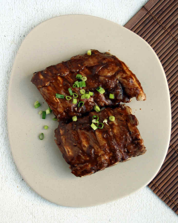 Paleo Slow Cooker Asian Pork Ribs Recipe #paleo https://paleoflourish.com/paleo-slow-cooker-asian-pork-ribs-recipe