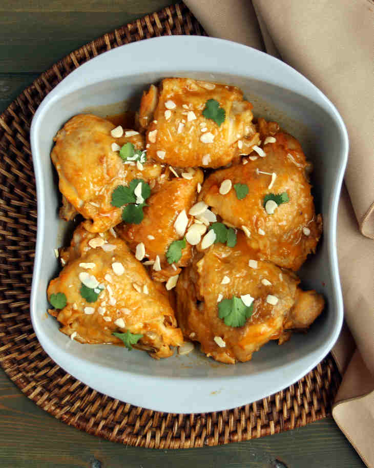 Paleo Pressure Cooker Chicken Curry Recipe #paleo https://paleoflourish.com/paleo-pressure-cooker-chicken-curry-recipe