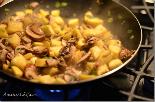 zucchini-mushroom-cooking